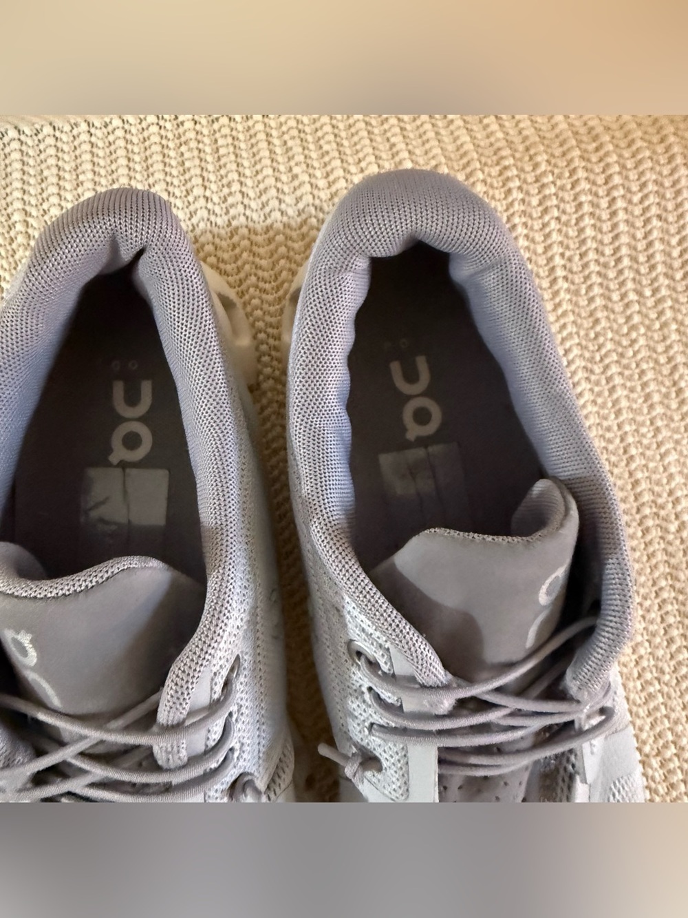 On Cloud 5 Running Shoes Gray White Women’s Size 8 EU 39 Lightweight - Picture 7 of 9